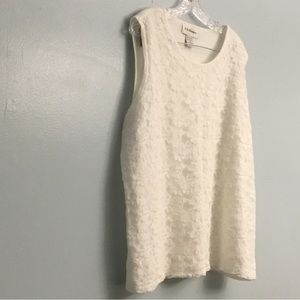 C.D. Daniels women’s brand new white sleeveless top